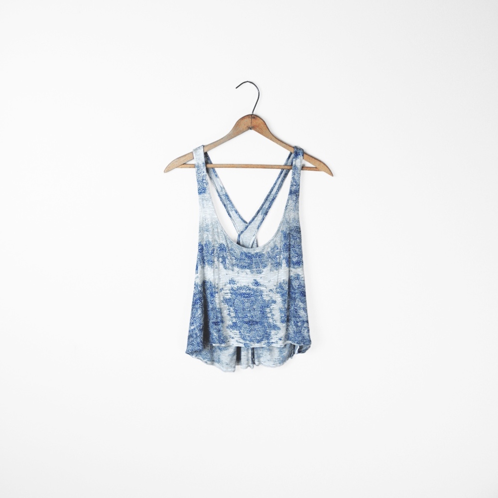 UO // Swingy Open-Back Tank Top